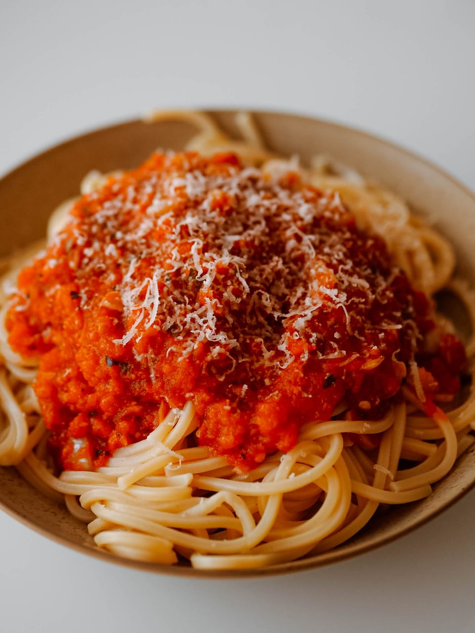 Schnelle Tomatensauce mit Spaghetti